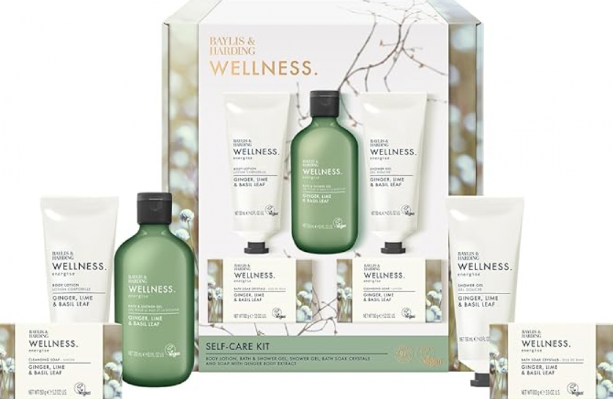 Baylis & Harding Wellness Self-Care Kit Gift Set